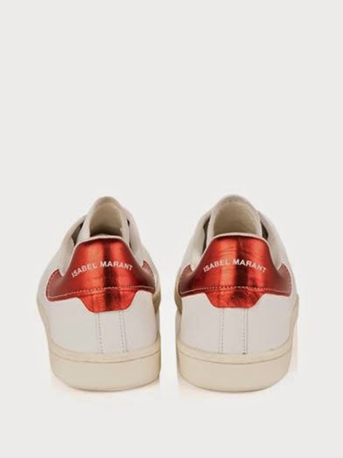 مارانت متهم بتقليد Adidas