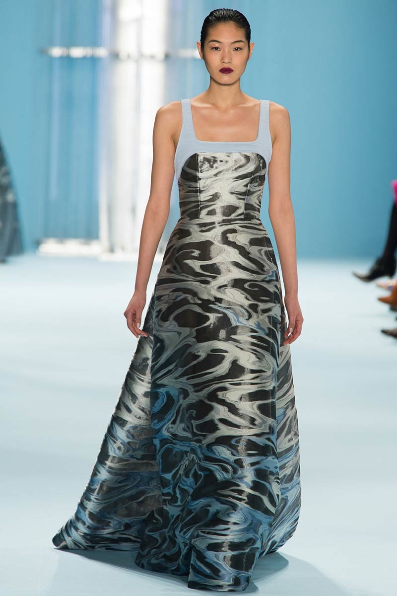 عرض Carolina Herrera خريف 2015