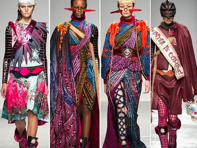 صيحات تفيض أنوثة في أسبوع الموضة في باريس