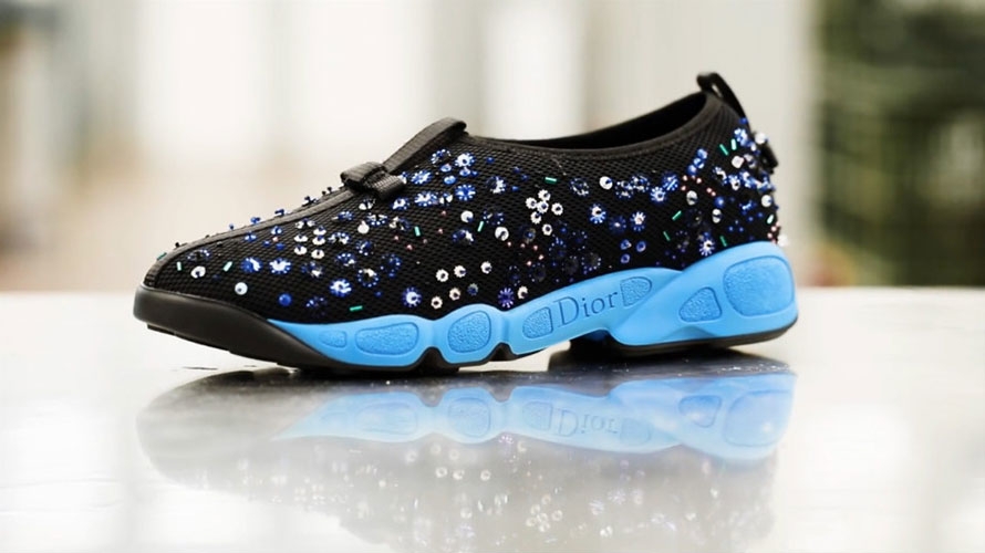 صنادل من Dior