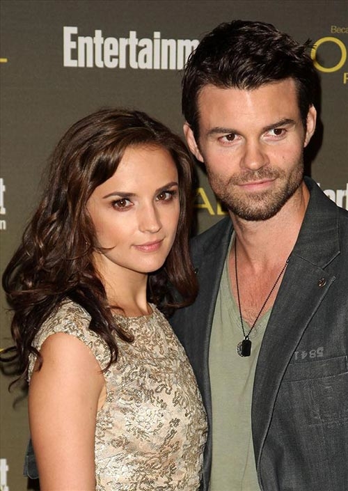 Rachel Leigh Cook ترزق بمولودها الثاني