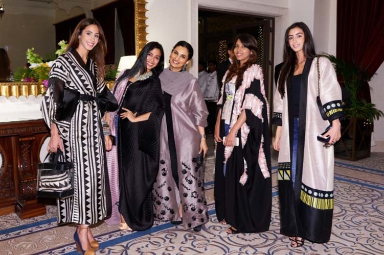 من Ralph Lauren إلى دبي