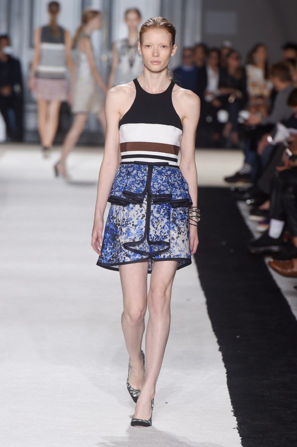 لصيف أنيق، اختاري تصاميم Giambattista Valli