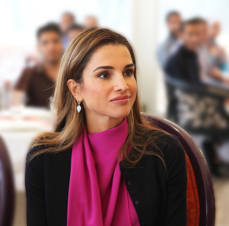 الملكة رانيا العبدالله في مؤسسة الحسين للسرطان