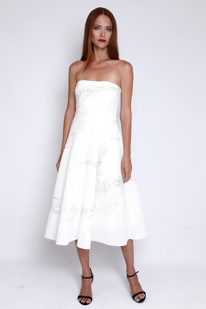 Josie Natori تصمم ملابس السهرة