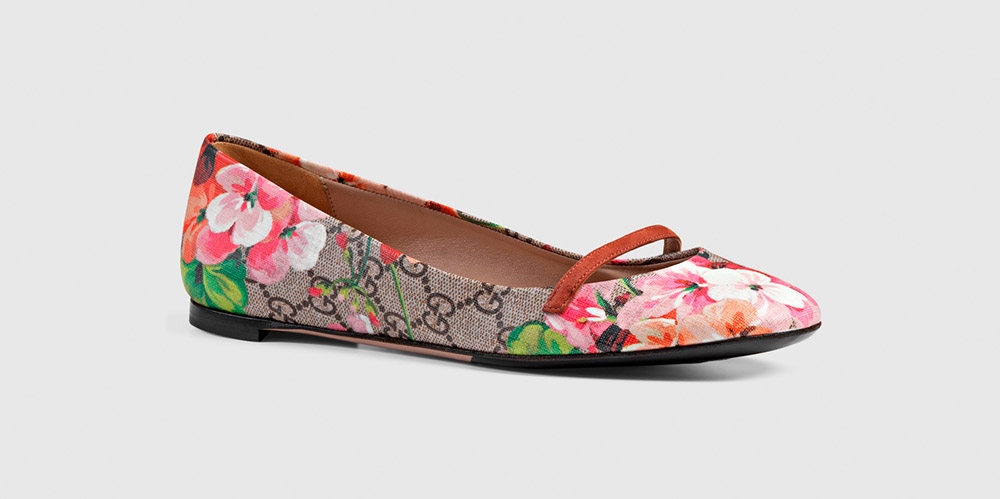 مجموعة الورود من Gucci