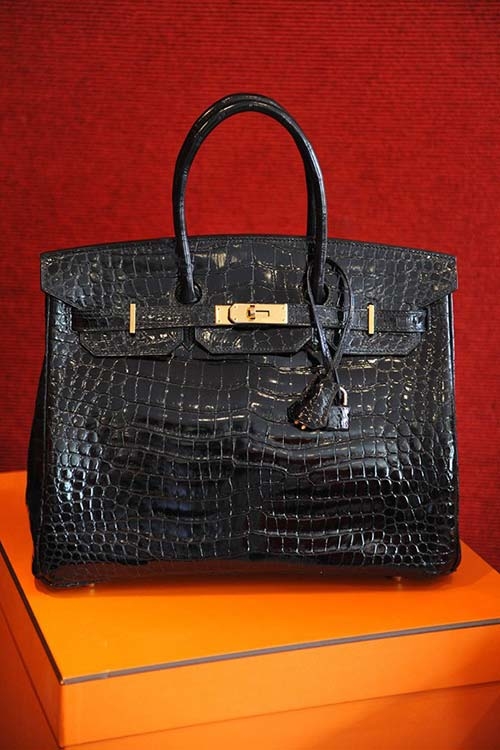 Jane Birkin راضية عن Hermès