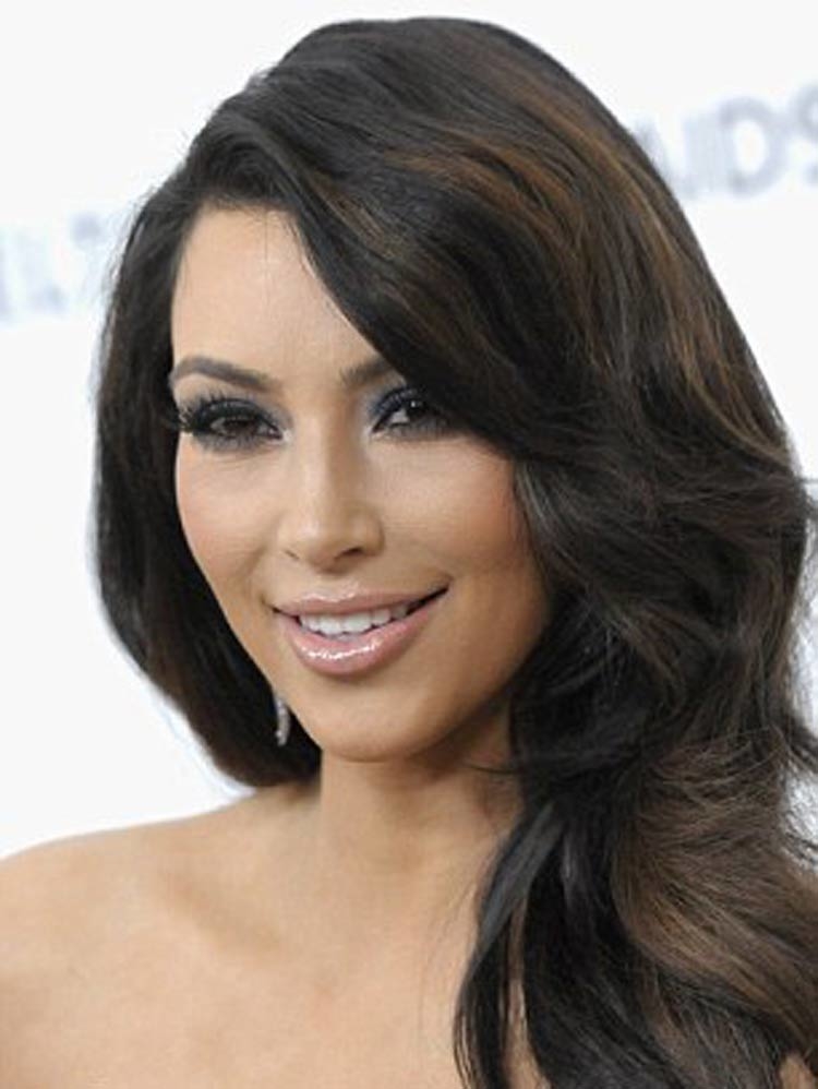 أساسيات مكياج Kim Kardashian