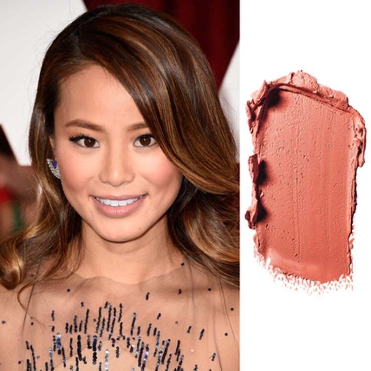 بلاش حسب ألوان البشرة