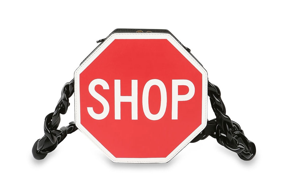 حقائب Moschino من الربيع