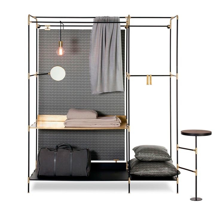 هذا ما تبدو عليه خزانة الـ25000 دولار