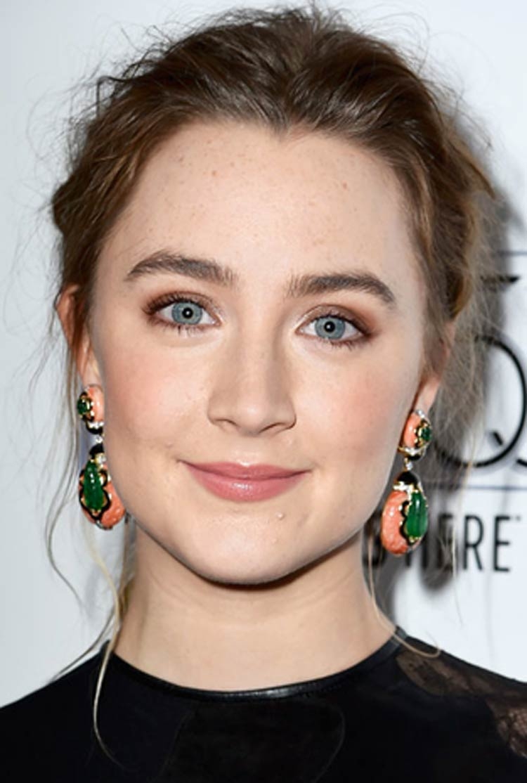 تسريحة Saoirse Ronan