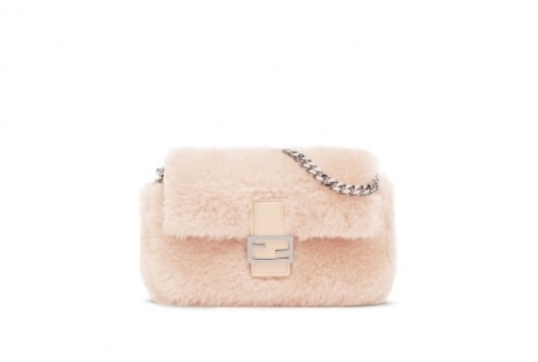 Shearling Mania … مجموعة الفرو العصرية من Fendi