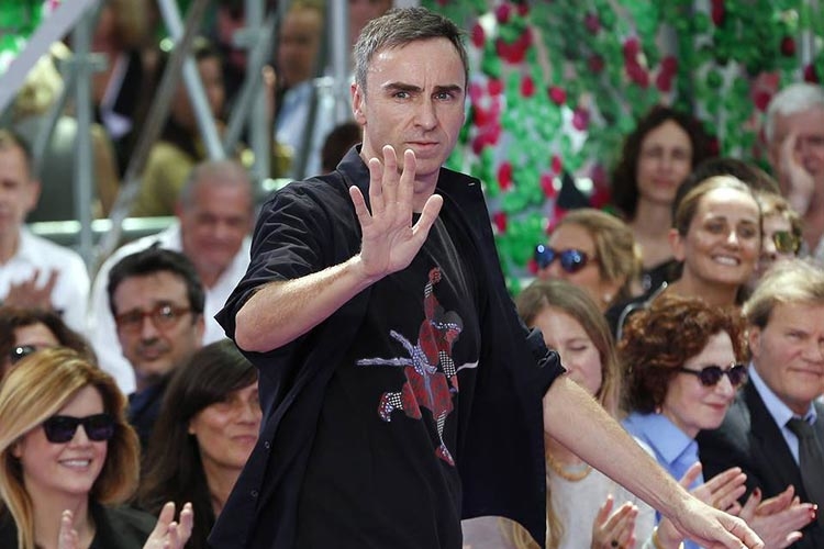 Raf Simons يودّع Dior