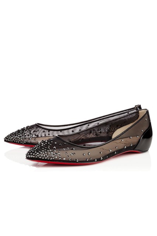 ماذا يحمي Christian Louboutin؟