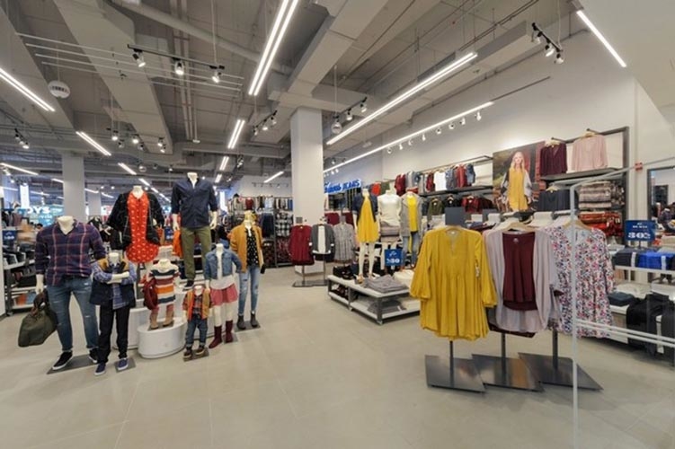 Old Navy في دبي