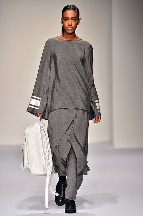 مجموعة Aritzia لربيع 2016