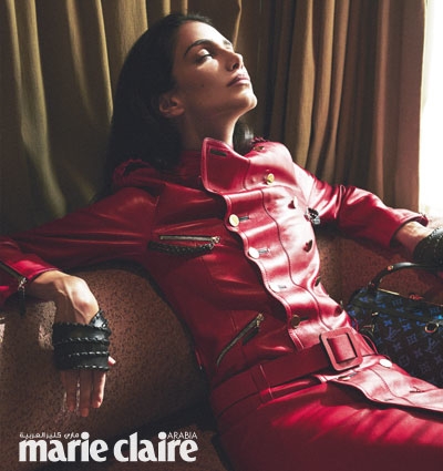 جيسيكا قهواتي متألقة بأزياء Louis Vuitton لربيع 2016