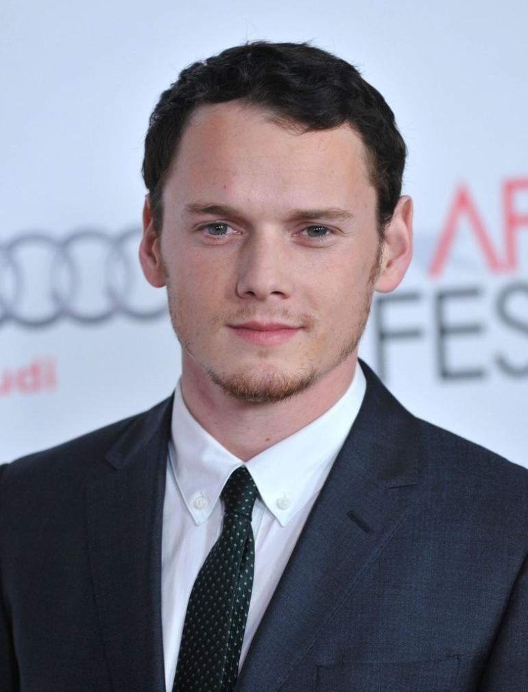 وفاة Anton Yelchin في حادثة غريبة!