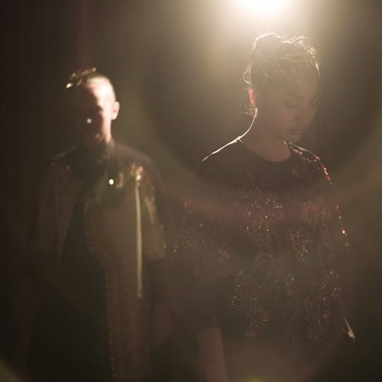 لقاء خاص مع المصمم  Biyan Wanaatmadja