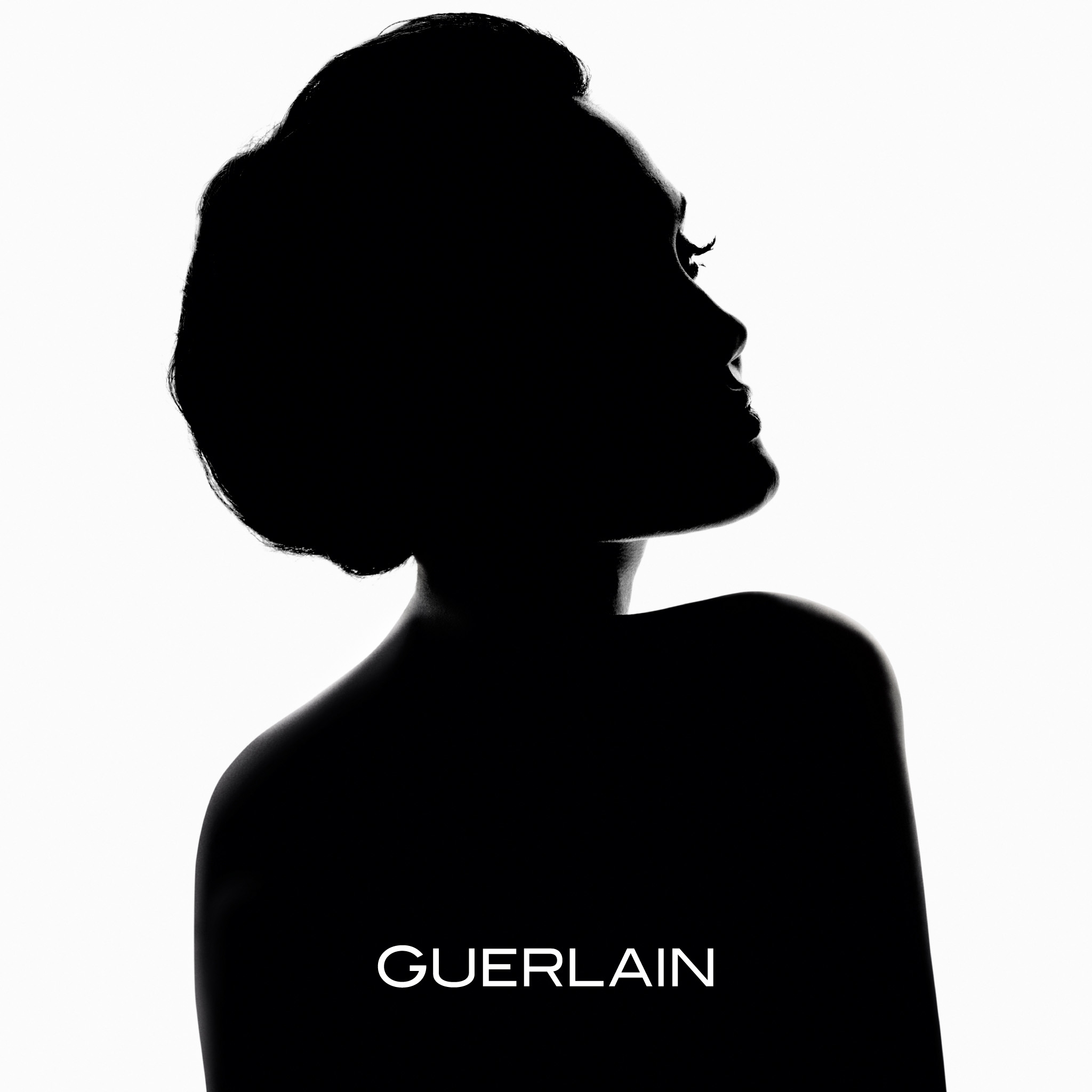 أنجلينا جولي تتعاون مع دار Guerlain للعطور