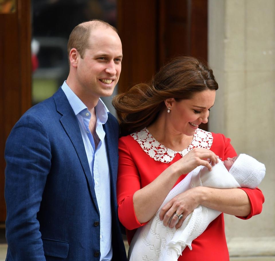 الصورة الأولى لطفل Middleton Kate والأمير هاري