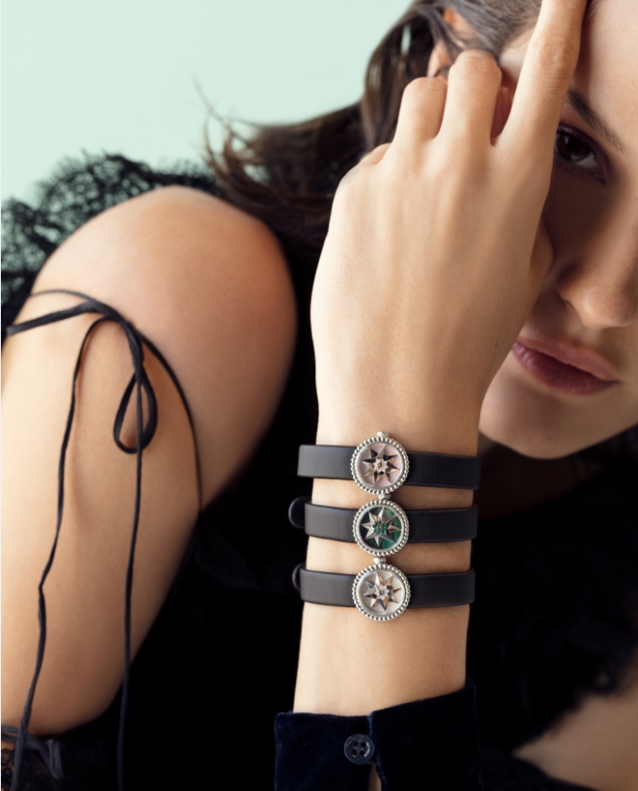 هذا ما تضفيه مجوهرات Rose des Vents من Dior على إطلالتك