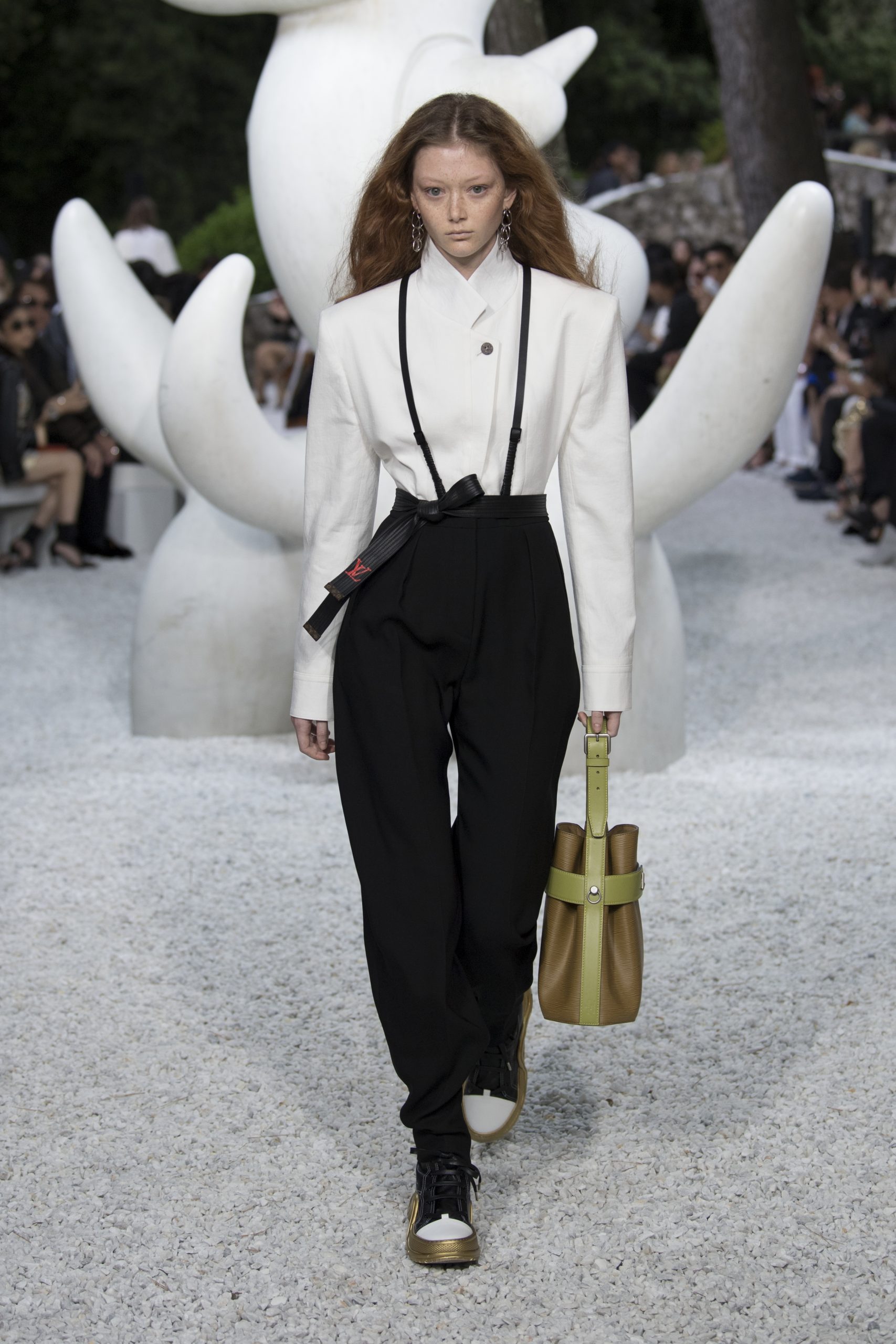 كلّ ما تحتاجين إلى معرفته عن مجموعة Cruise 2019 لدار Louis Vuitton