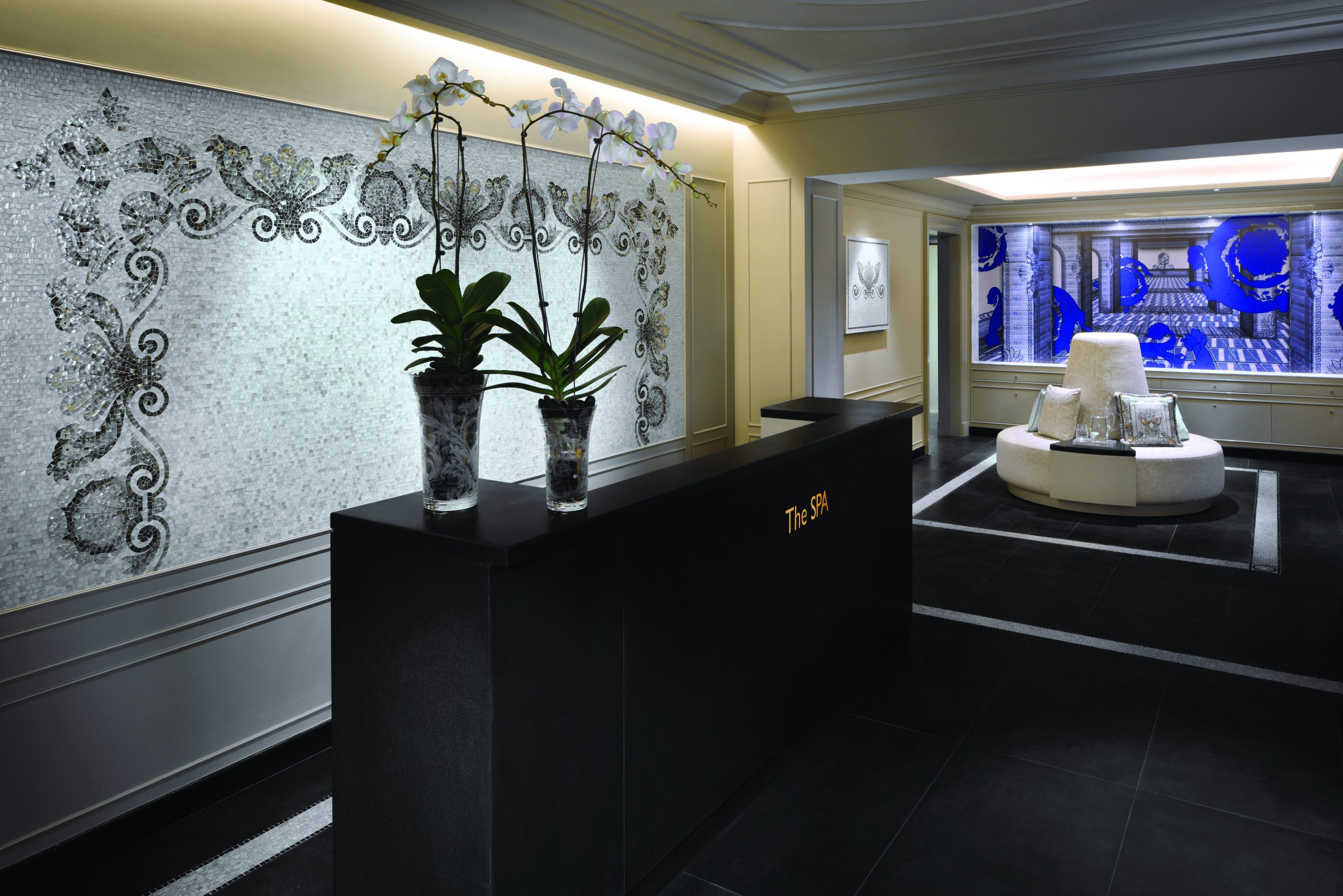 The Spa في فندق   Palazzo Versaceلبشرة مشرقة صيفاً