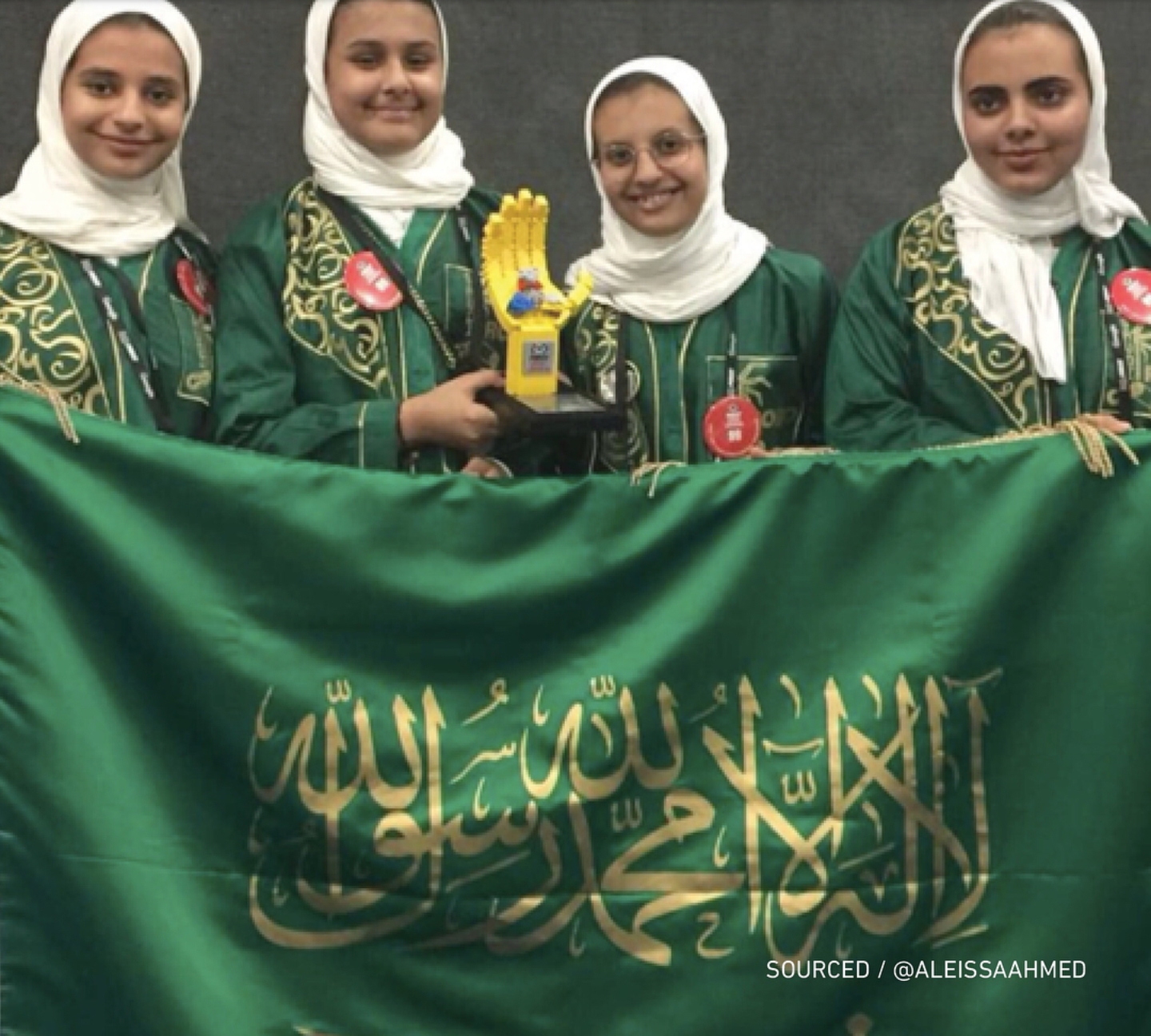 الفتيات السعوديّات يتميّزن في البرمجة
