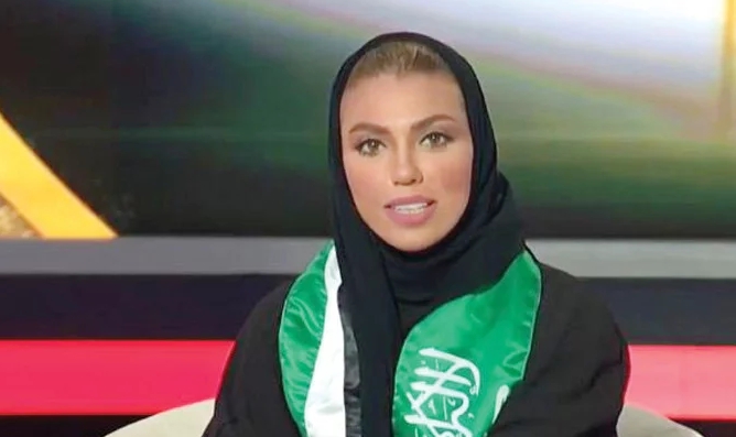 تعرّفي إلى الإعلاميّة الأولى عبر نشرة أخبار التلفزيون السعوديّ