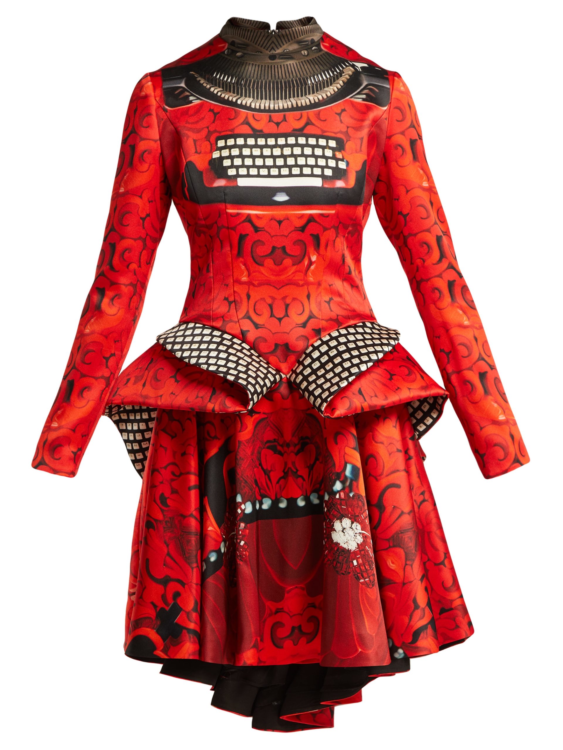 Matchesfashion.com يعايد Mary Katrantzou على طريقته