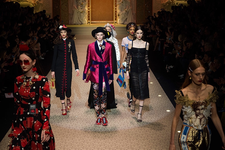 Dolce & Gabbana تلغي عرضها المنتظر في الصين بسبب “إنستجرام”