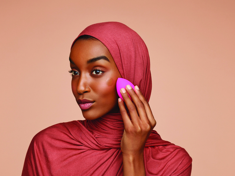 مؤسسة Beautyblender تكشف عن سرّ البشرة المثاليّة