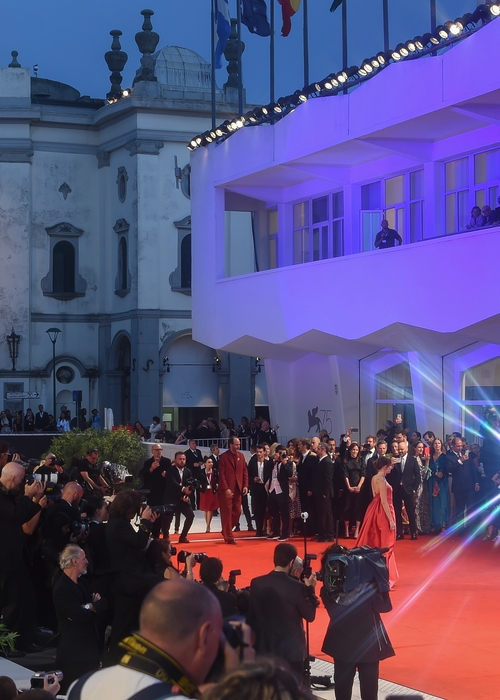 بعد هند صبري… عربيّة تسطع في مهرجان البندقيّة السينمائي