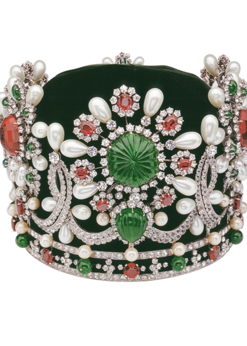 Van Cleef & Arpels تخبّئ لك مفاجأة سارّة