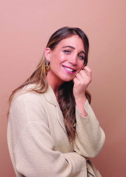 Rebecca Zaatar تدع المستقبل في يد المرأة‎‎