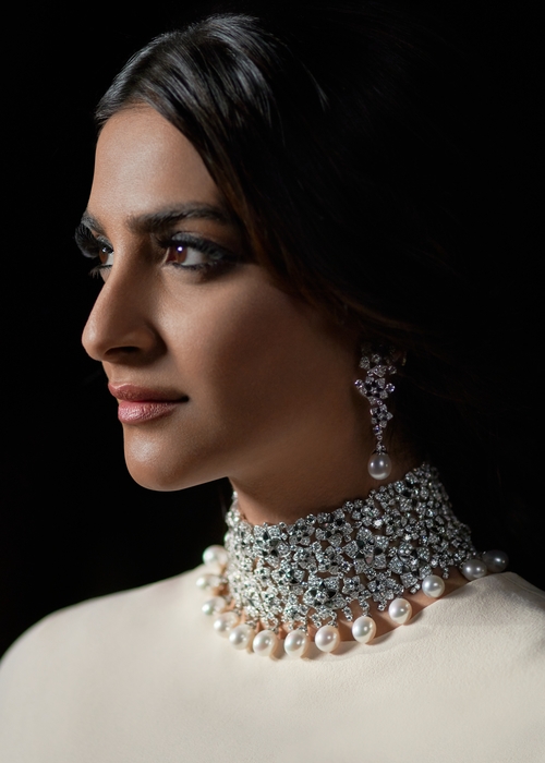 Sonam Kapoor تلخّص ثقافتين عريقتين في مجموعة Jannah