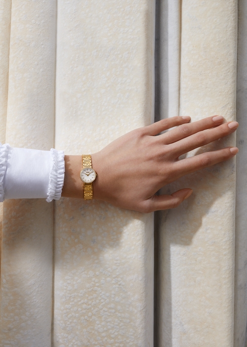 ساعات Fendi الجديدة الفاخرة هي كلّ ما نتمنّاه