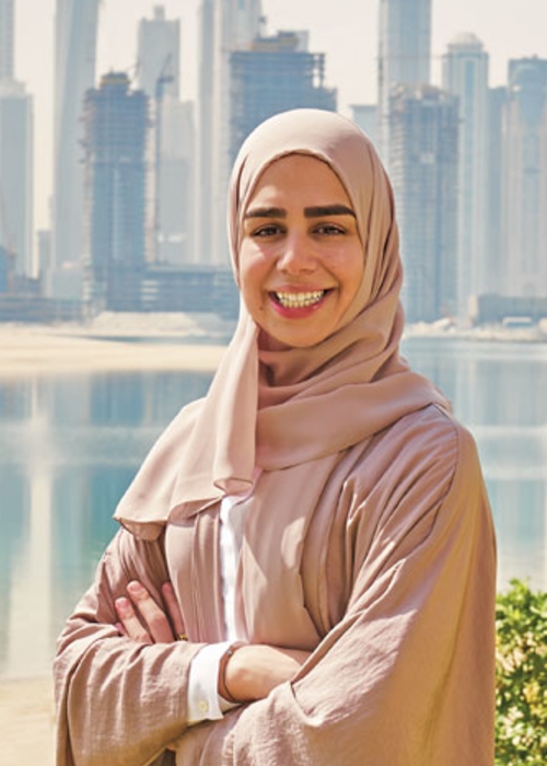 سعادة سارة فلكناز: أنصح المرأة الخليجيّة باغتنام الفرصة ودخول عالم السياسة من دون خوف