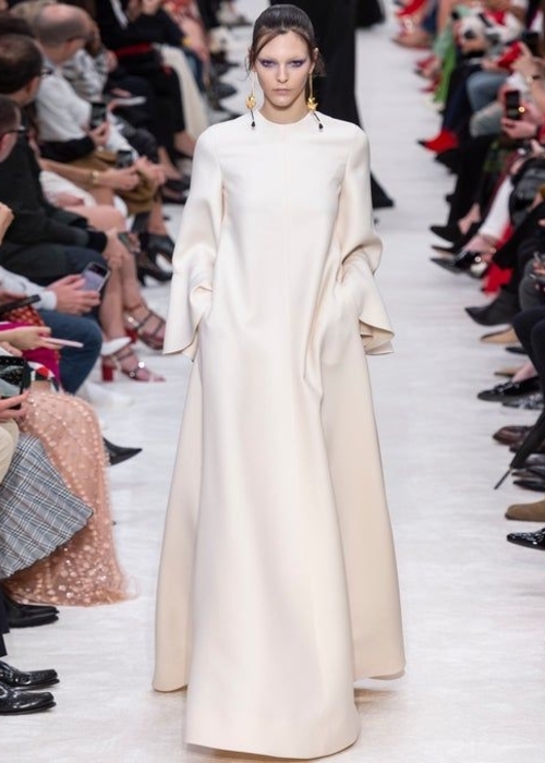 Valentino توقف إنتاج الملابس المصنوعة بهذه المادة…