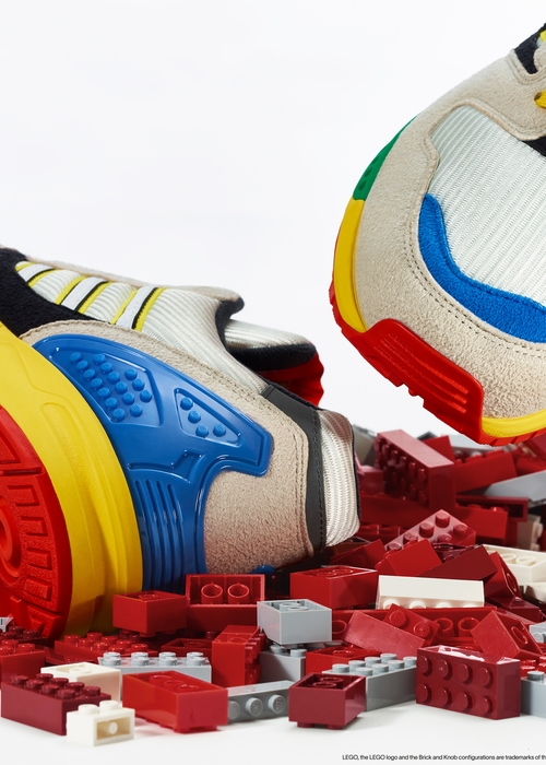 ما الذي جمع Adidas بـLego؟