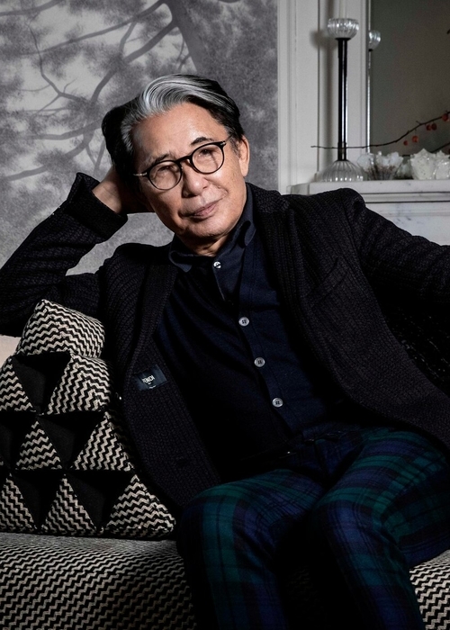 حقائق قد تجهلينها عن المصمّم الأيقونيّ الراحل Kenzo Takada