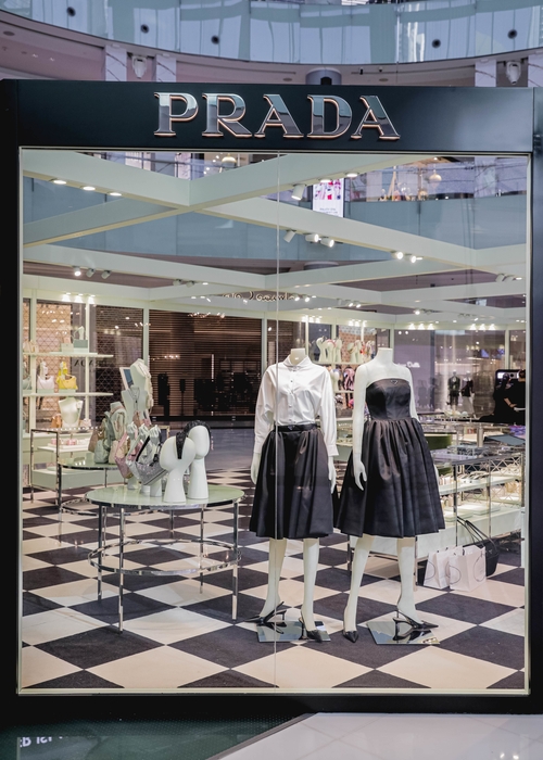 Prada Enchanted بحلّة جديدة في دبي مول