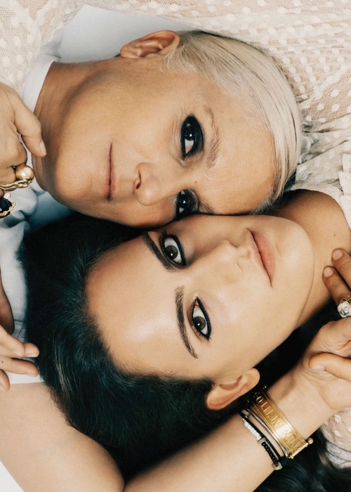 ما بين Maria Grazia Chiuri وابنتها Rachele ReginI