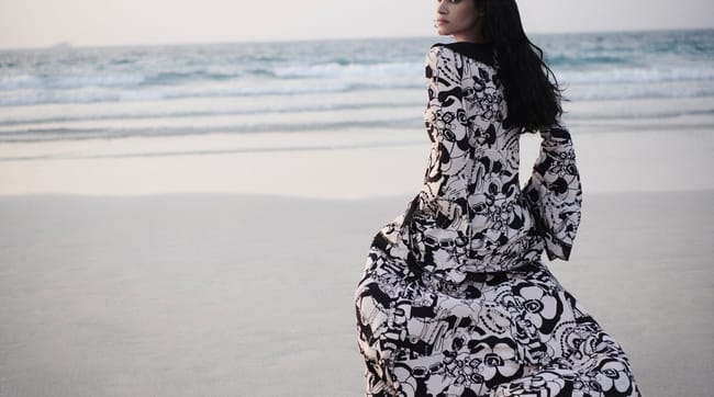 رحلة إلى عالم Chanel مع Sofia Boutella