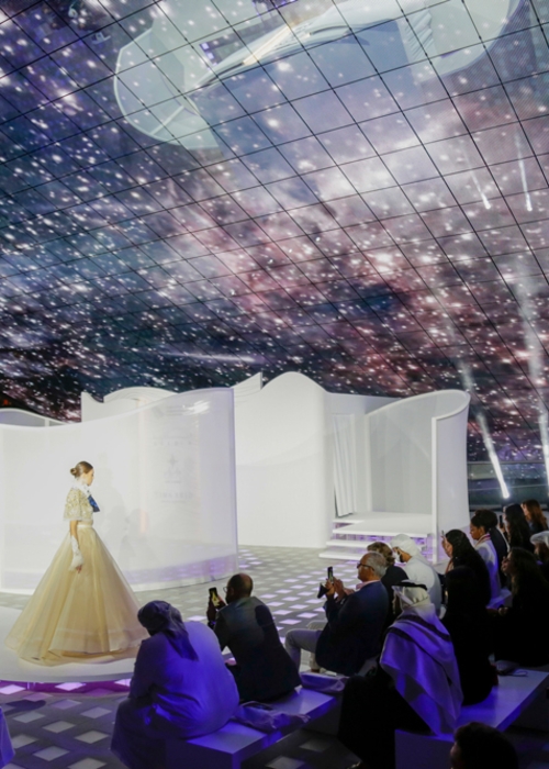 عرض أزياء بأنامل سعوديّة في Expo 2020