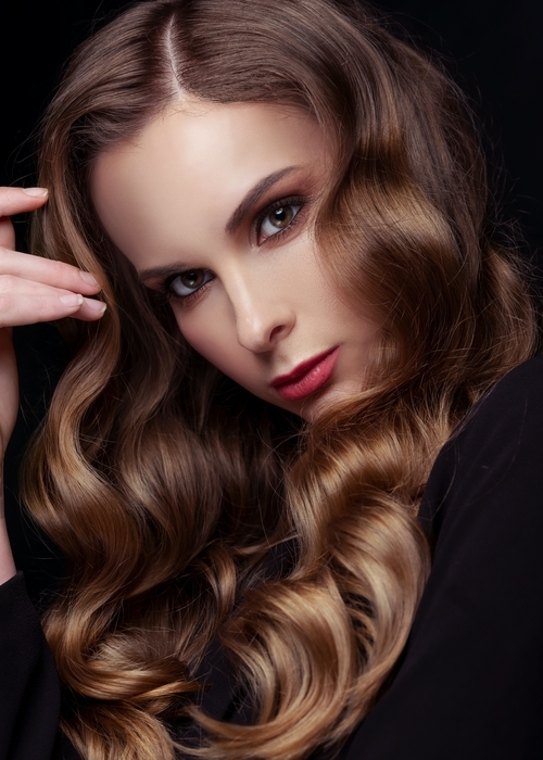 كيف استخدم اكليل الجبل لتطويل الشعر بسرعة؟