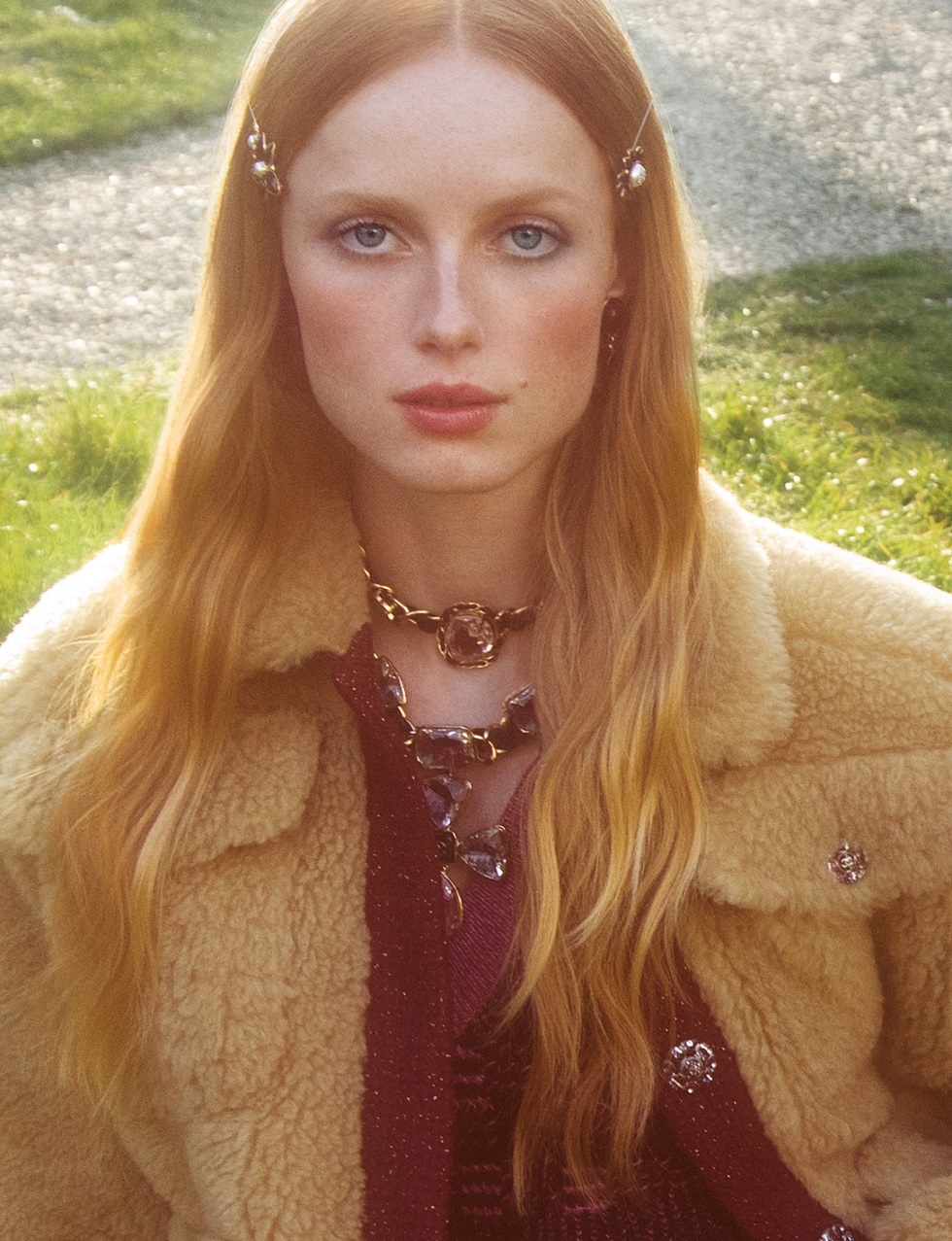 Chanel تطلق حملتها الإعلانية لموسم شتاء 2022-2023
