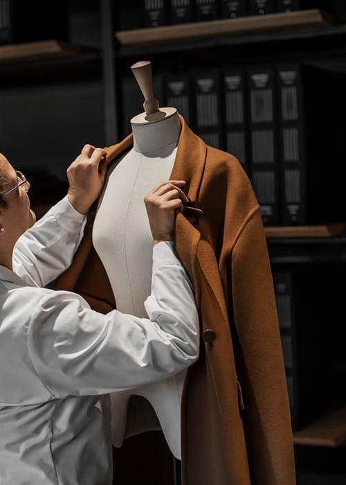 Loro Piana تشارك في مبادرة Les Journées Particulières للتعرف على تراثها الحرفيّ العريق